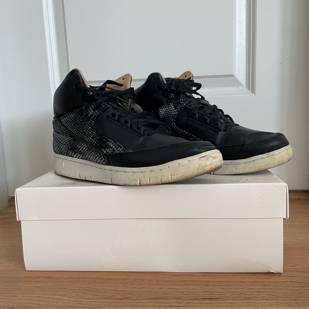 Nike Air Python Lux SP Sneakers - Black